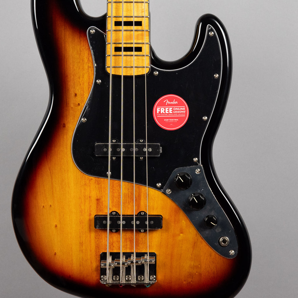 Squier Classic Vibe '70s Jazz Bass in 3-Color Sunburst