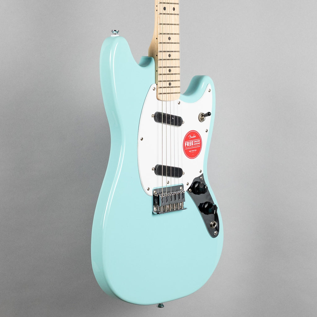Squier Sonic Mustang, Maple Fingerboard, Daphne Blue