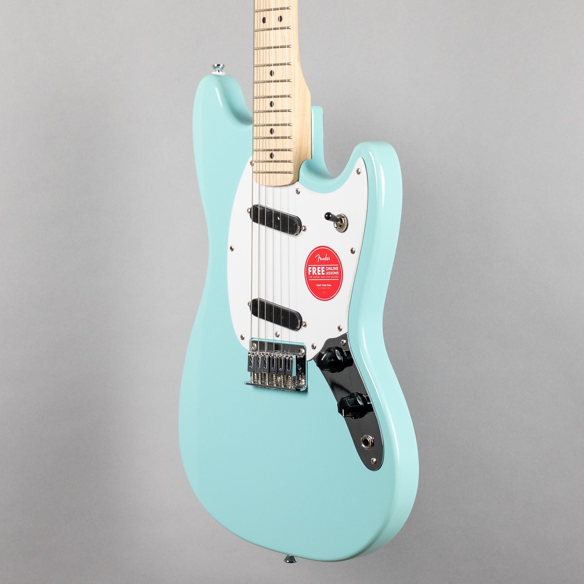 Squier Sonic Mustang, Maple Fingerboard, Daphne Blue