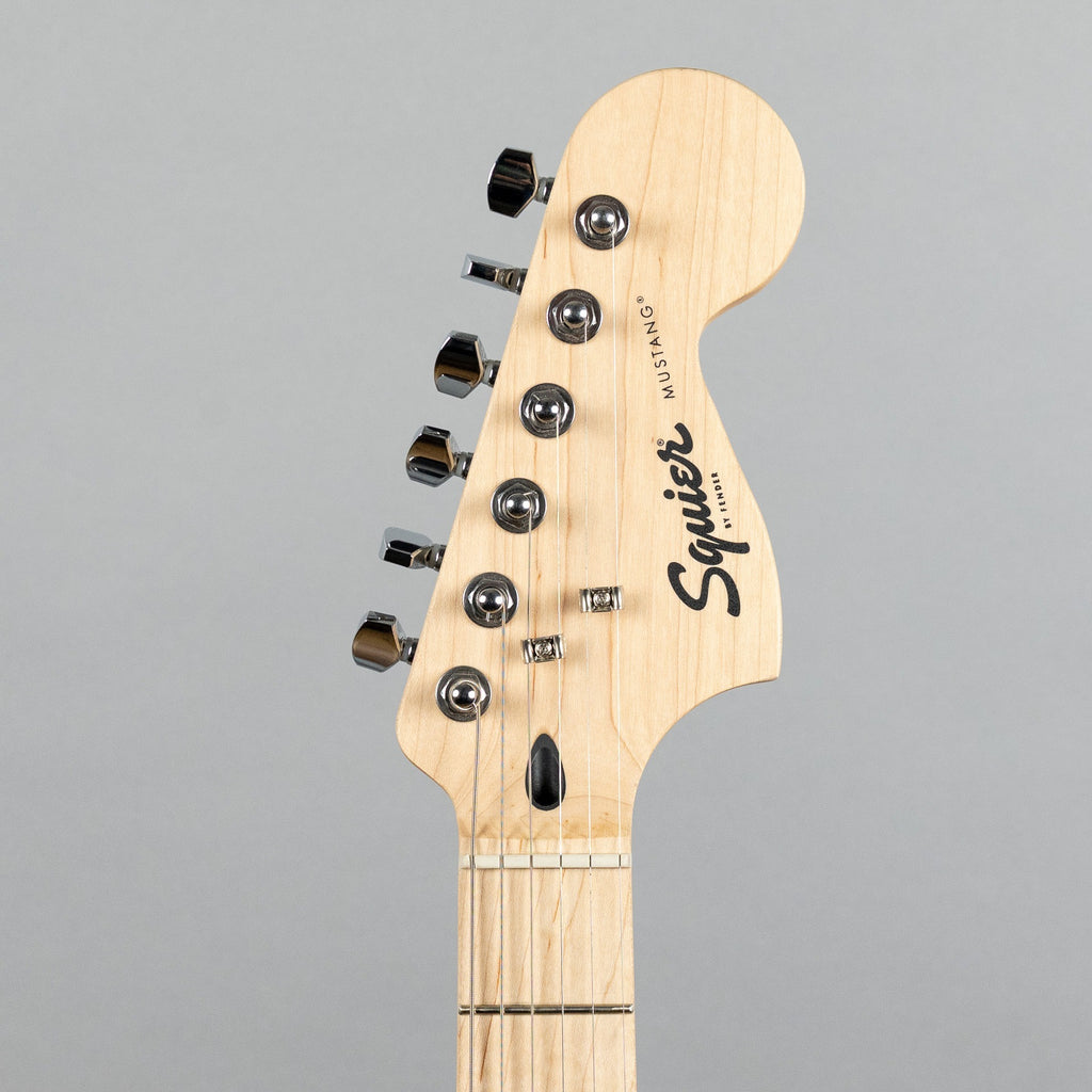 Squier Sonic Mustang, Maple Fingerboard, Daphne Blue
