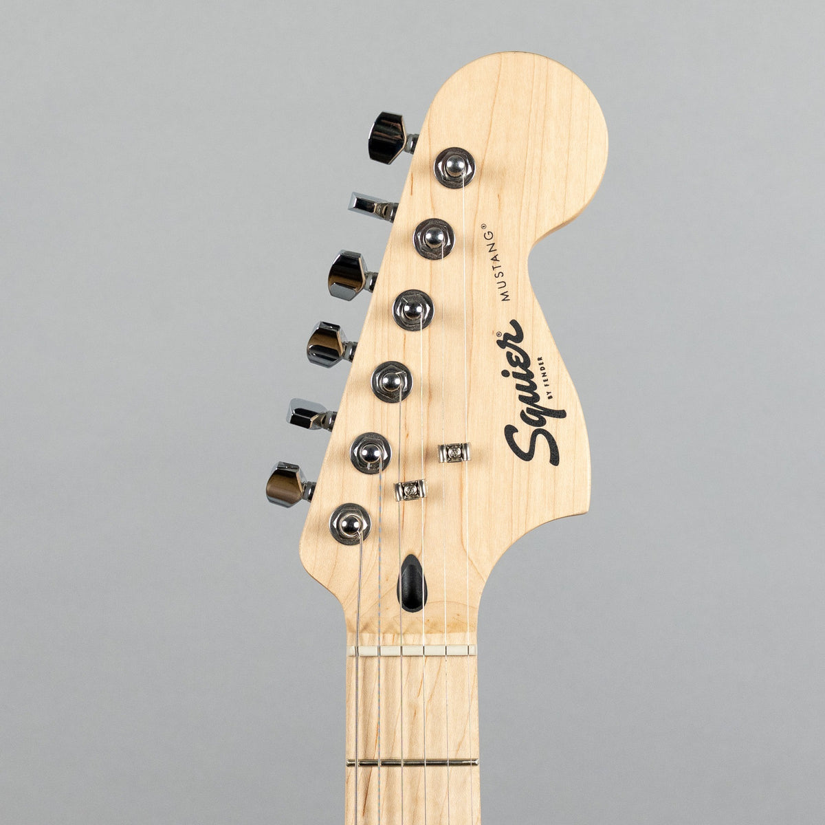 Squier Sonic Mustang, Maple Fingerboard, Daphne Blue