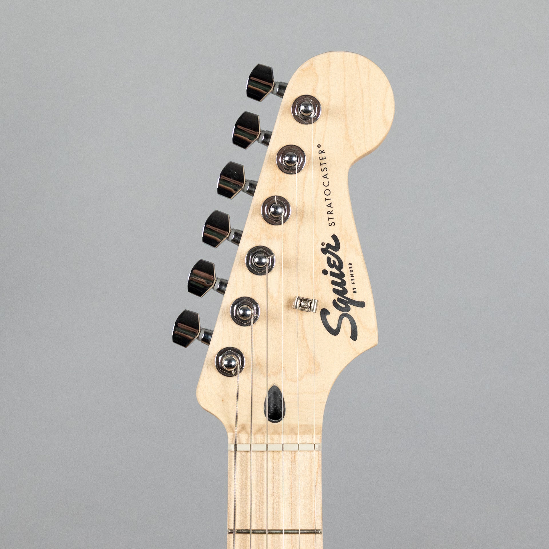 Squier Sonic Stratocaster HT H, Maple Fingerboard, Flash Pink