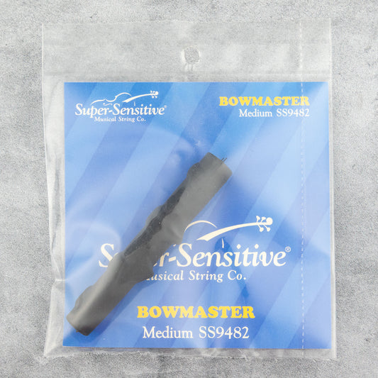 Super-Sensitive Bowmaster, Medium