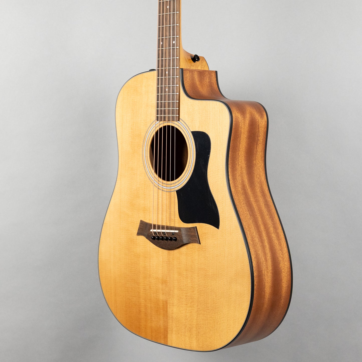 Taylor 110ce Acoustic Guitar, Sapele Back & Sides