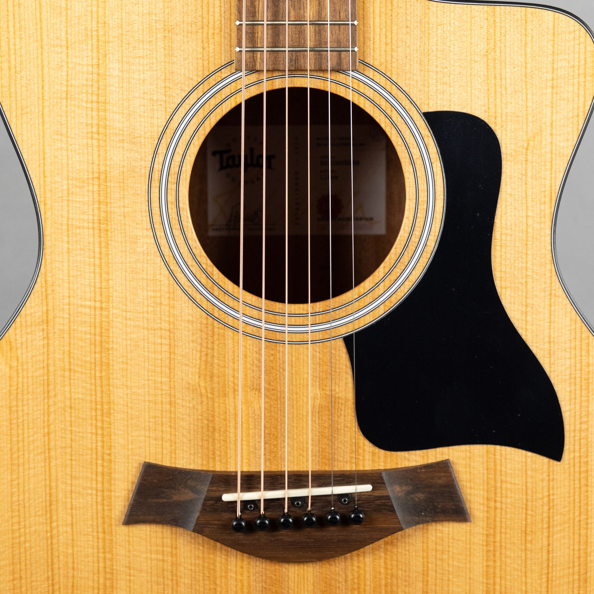 Taylor 114ce Acoustic Guitar, Sapele Back & Sides