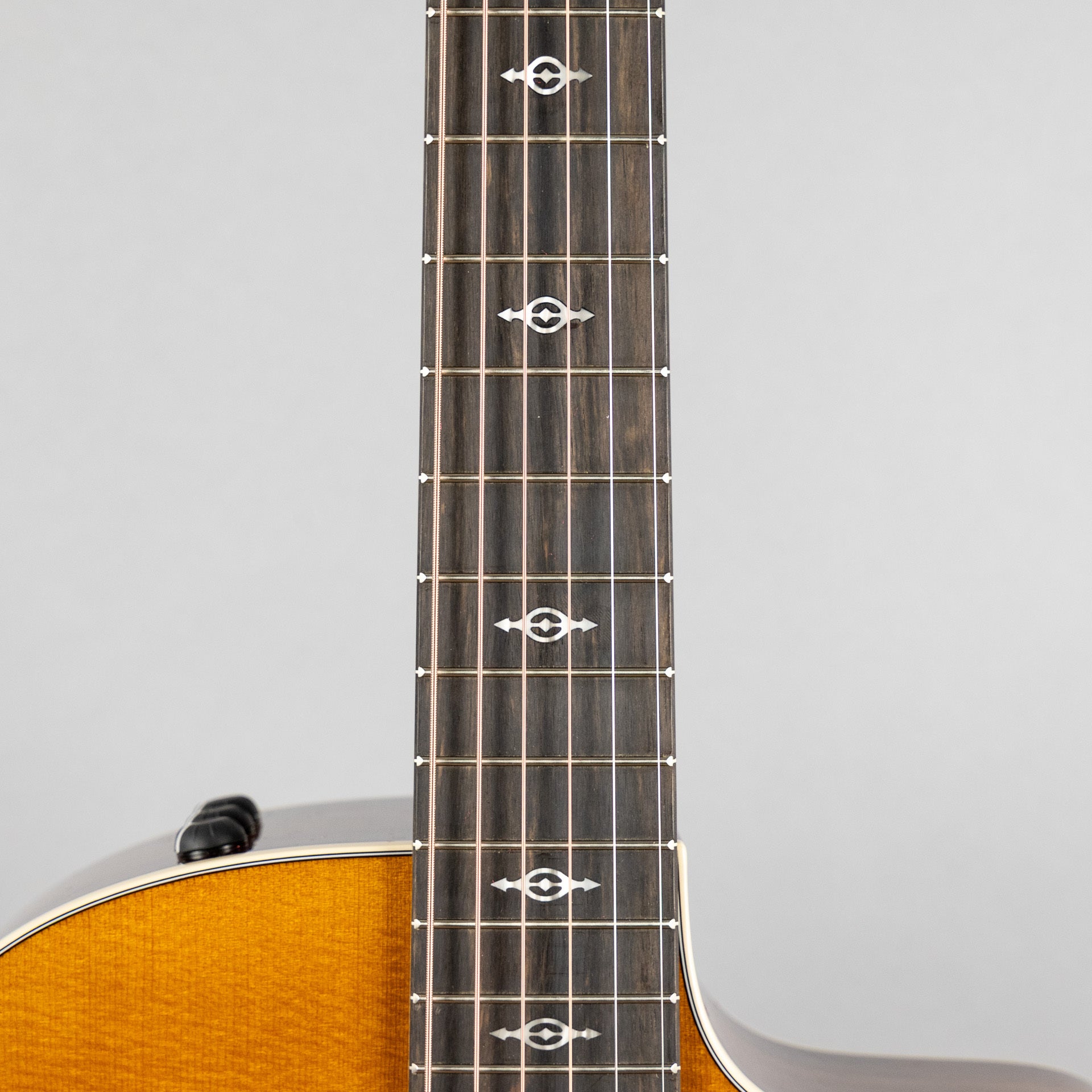 Taylor 214ce-K DLX Special Edition Honeyburst