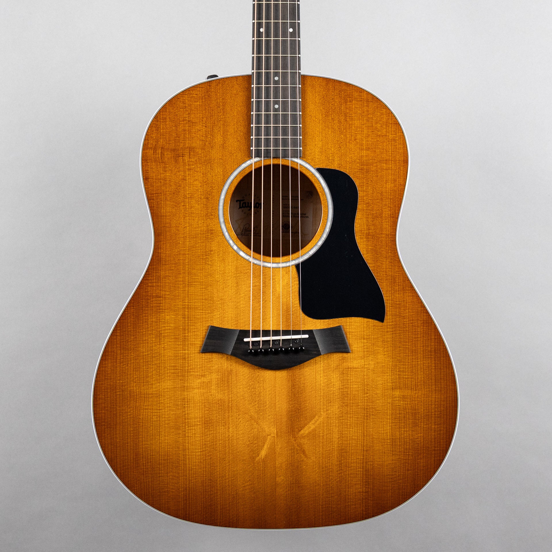 Taylor 217e Plus Special Edition Honeyburst