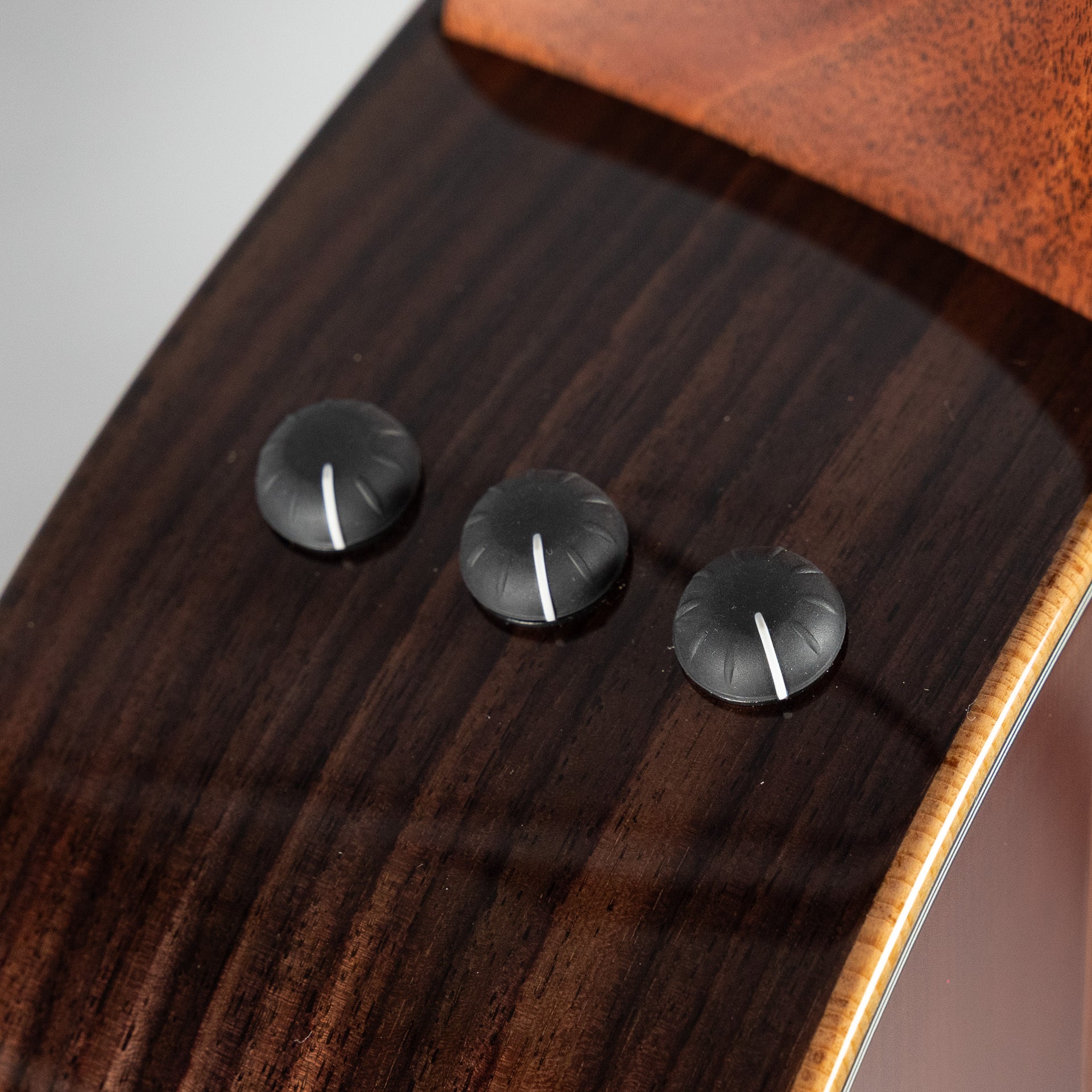 Taylor 414ce Studio Special Edition Honeyburst