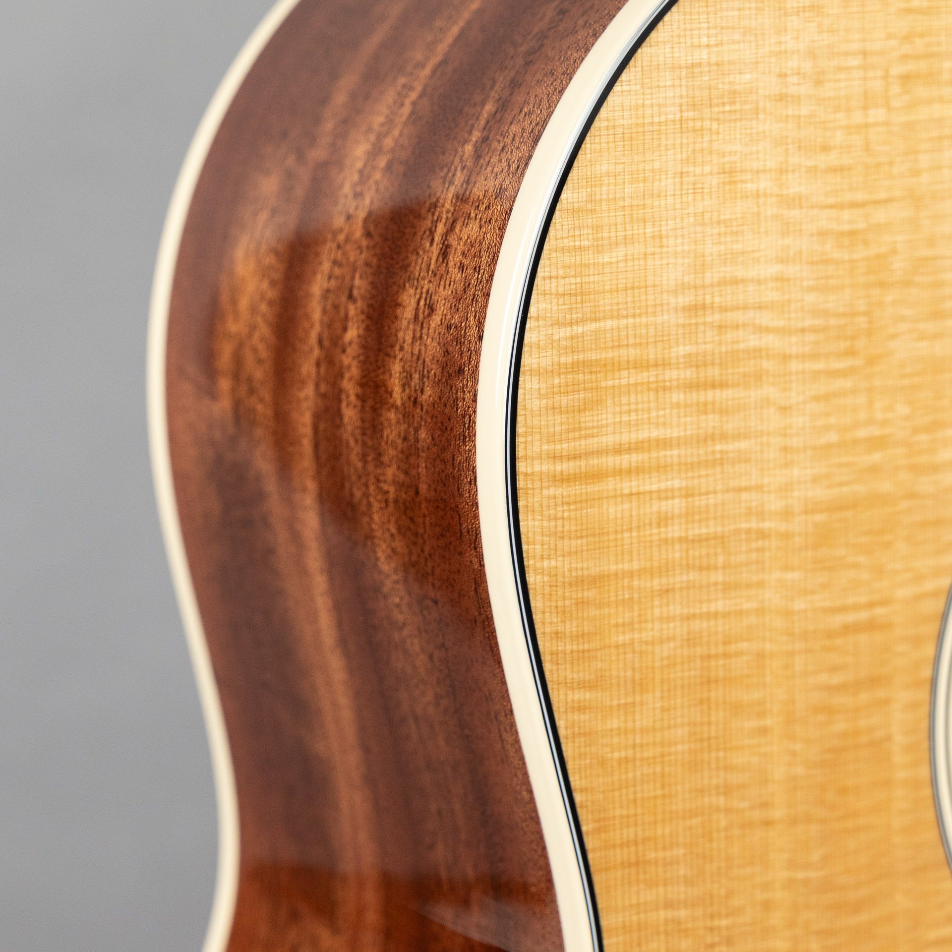 Taylor Gold Label 517e