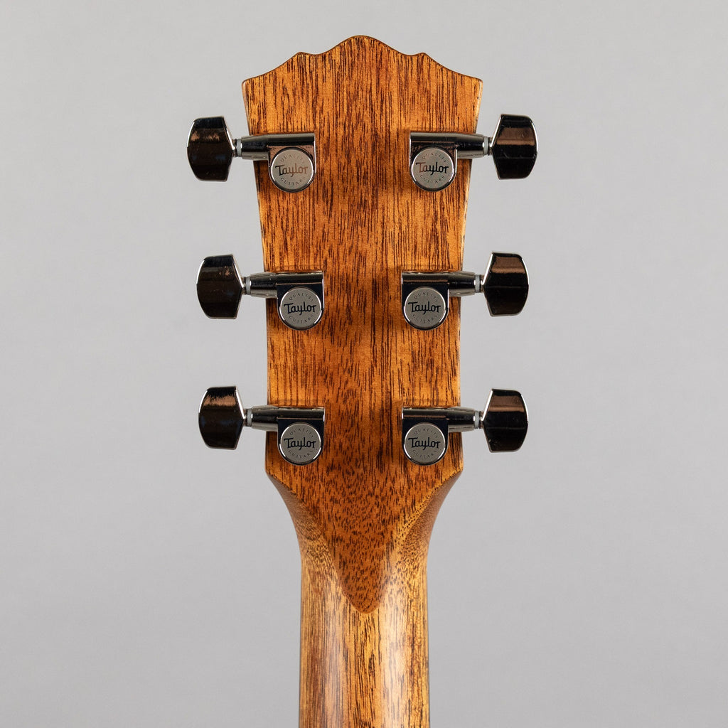 Taylor Gold Label 712e