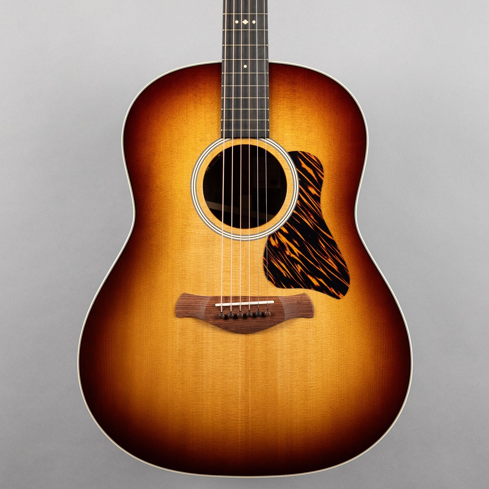 Taylor Gold Label 717e, Sunburst