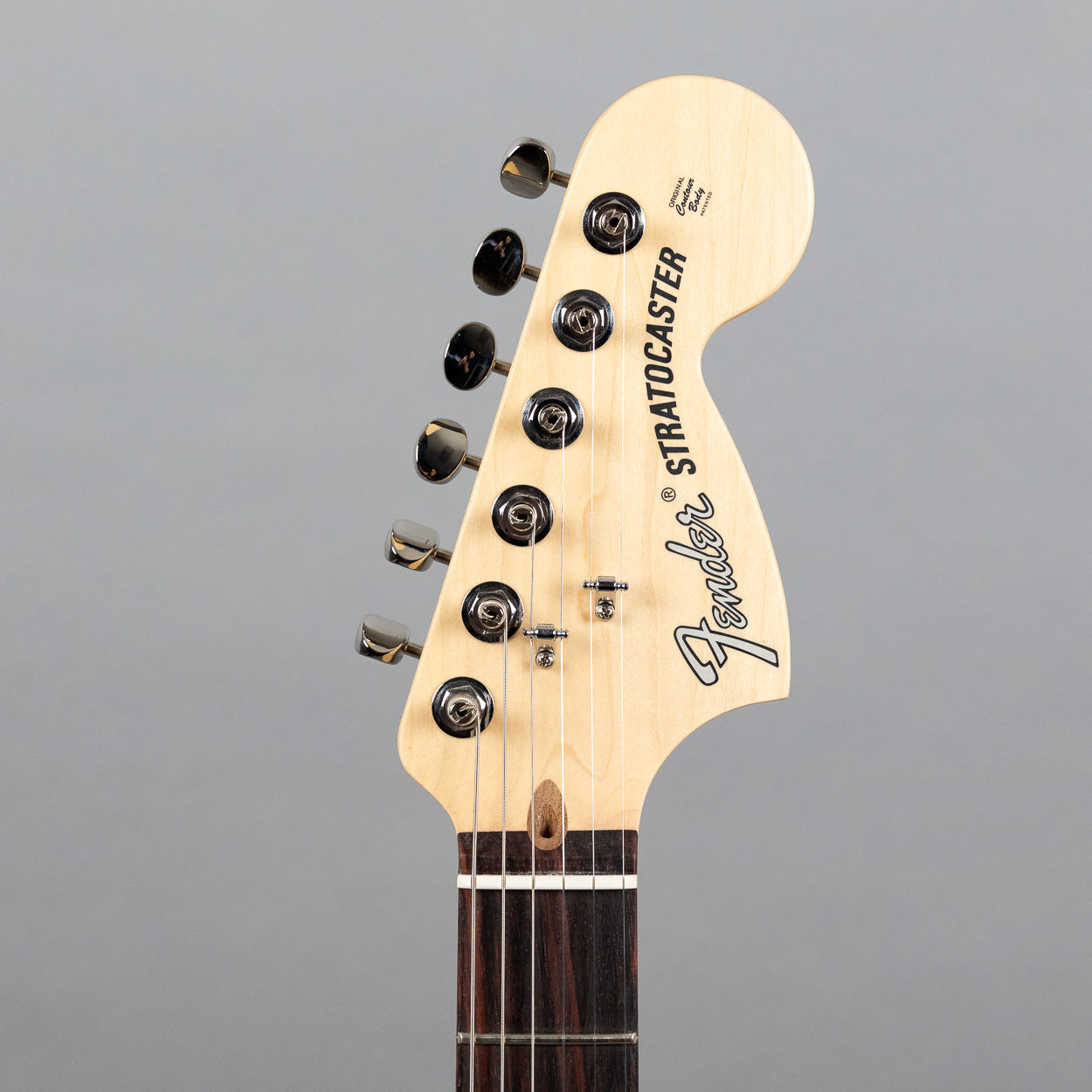 Fender American Performer Stratocaster HSS in Aubergine (US23000110)