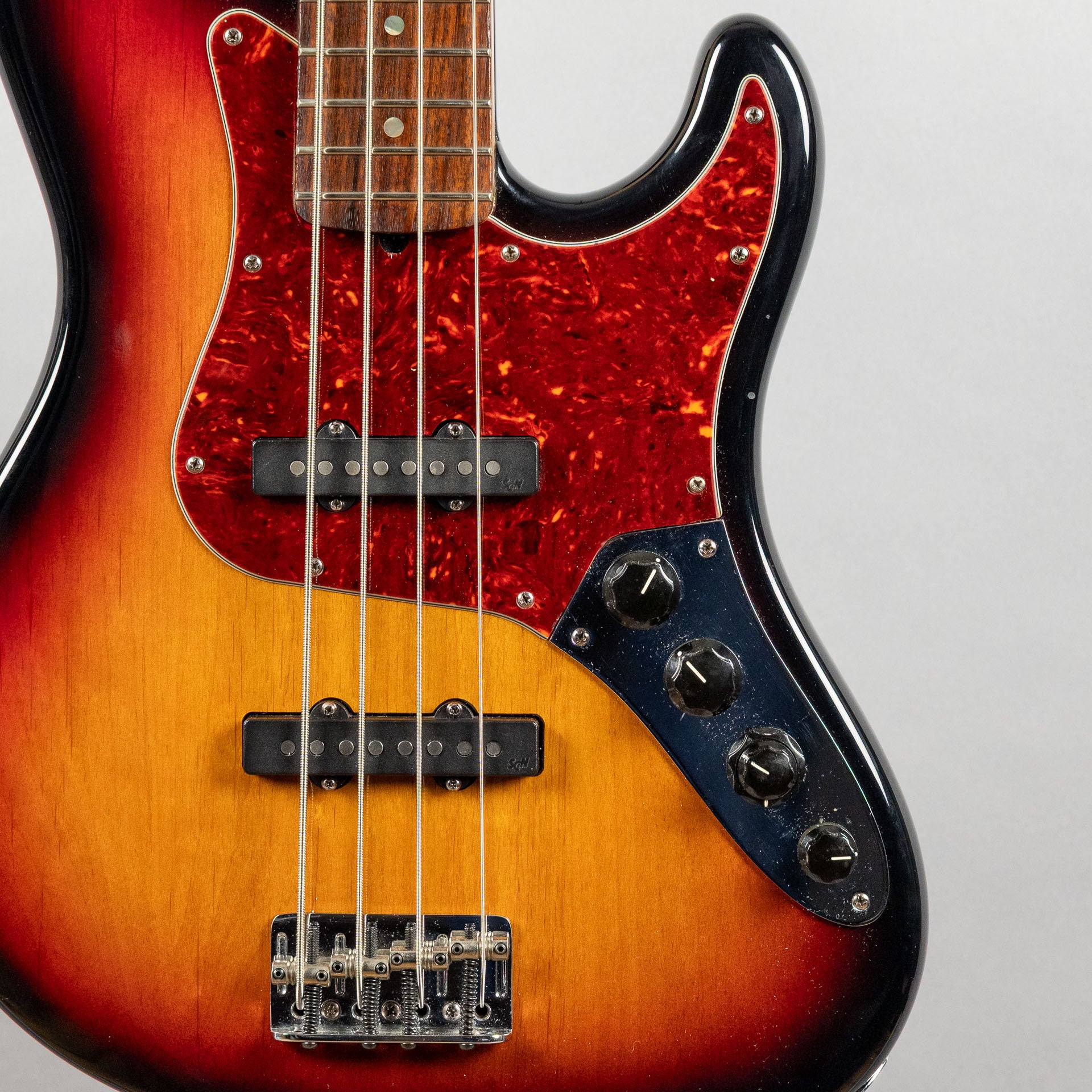 Used 2008 Fender American Deluxe Jazz Bass, 3-Tone Sunburst, w/Hardshell Case