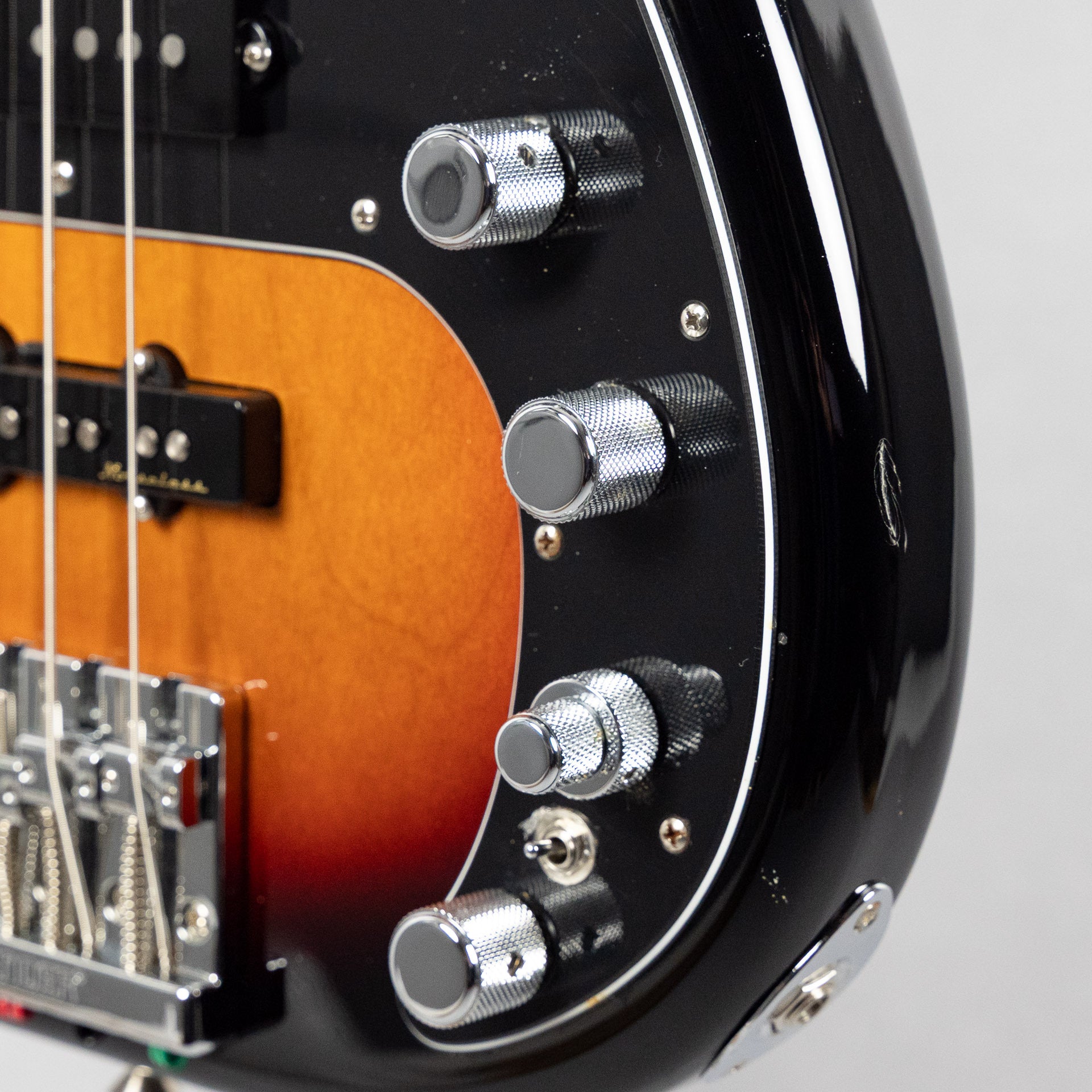 Used 2019 Fender Deluxe Active Precision Bass Special, 3-Tone Sunburst W/Gigbag