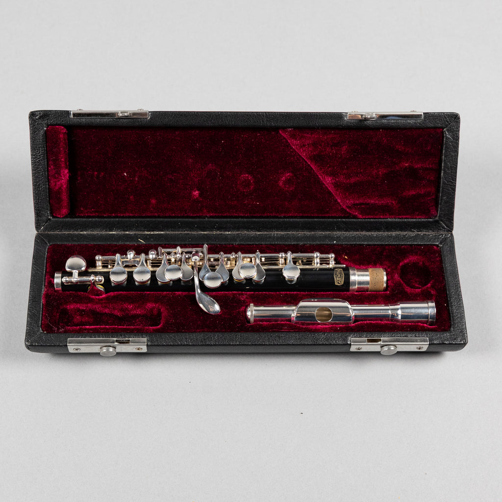 Used Bundy Student Piccolo w/Case