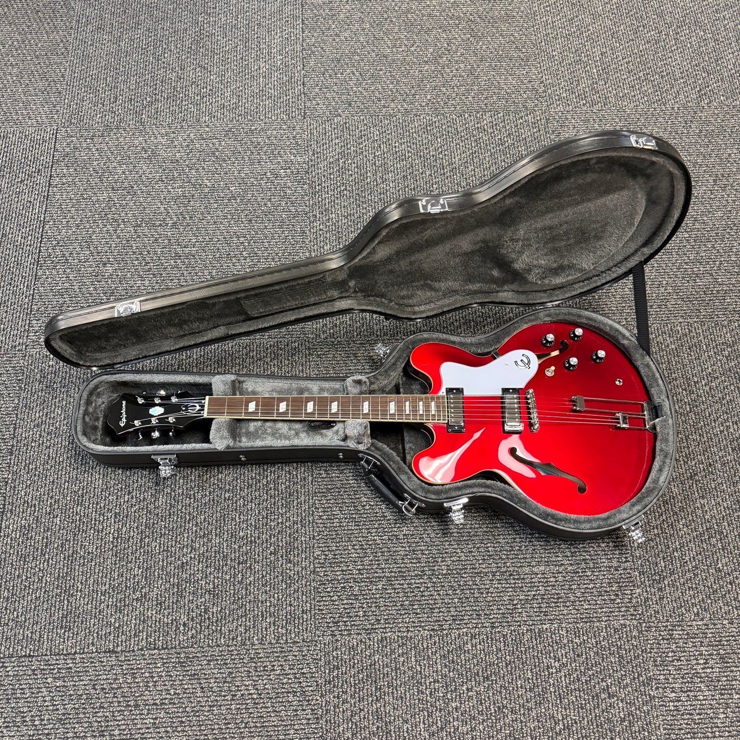 Used Epiphone Riviera Semi-Hollow Body Guitar w/Case