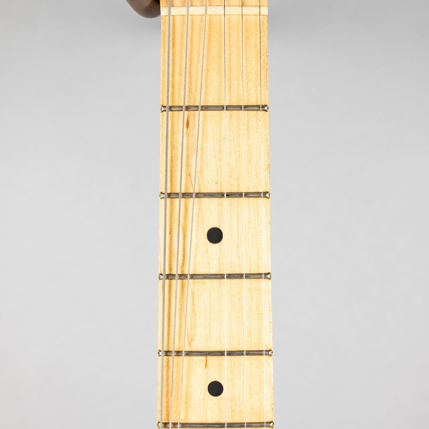 Used Fender MIM Stratocaster w/Hardshell Case