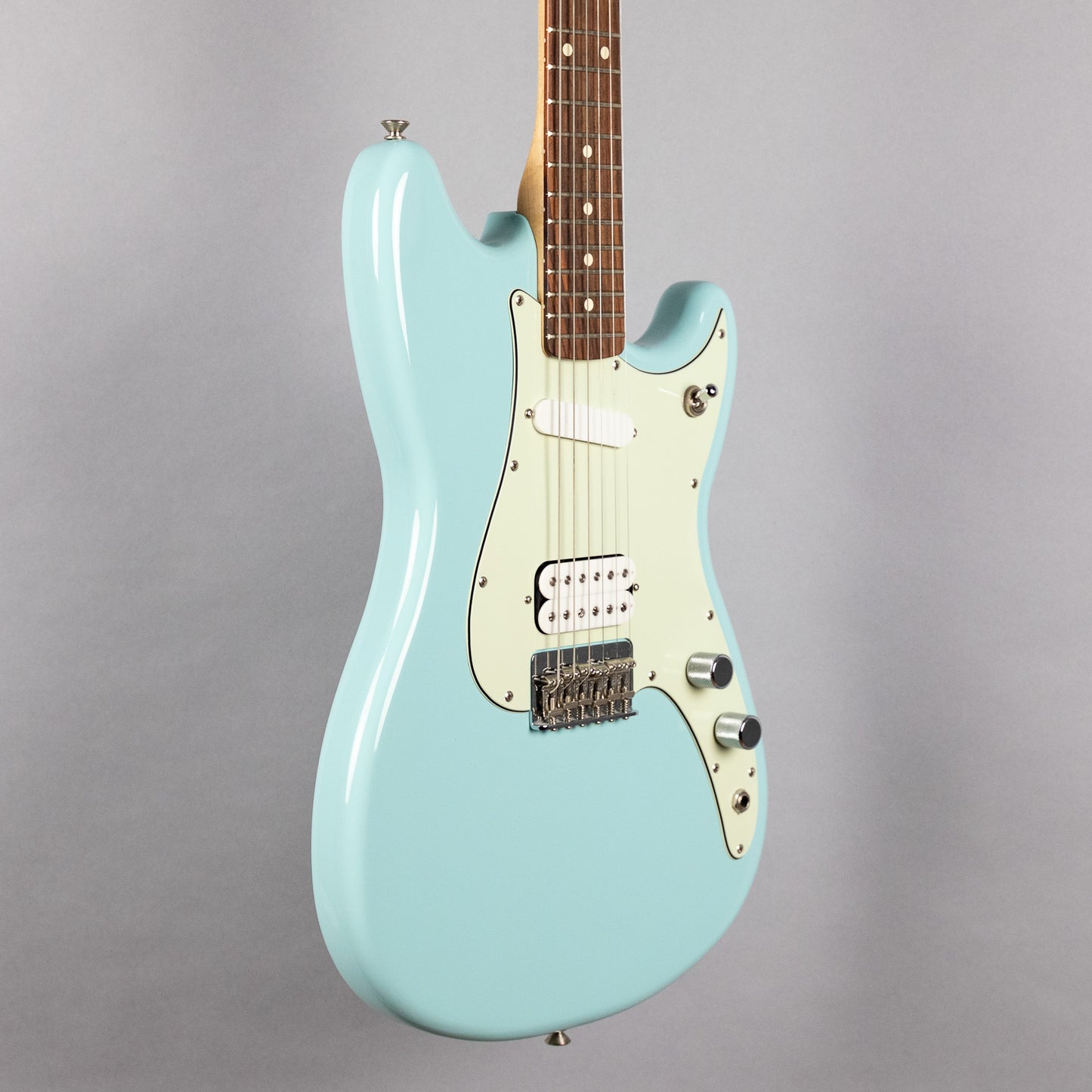 Used Fender Player Duo-Sonic HS, Rosewood Fingerboard, Daphne Blue, w/Case
