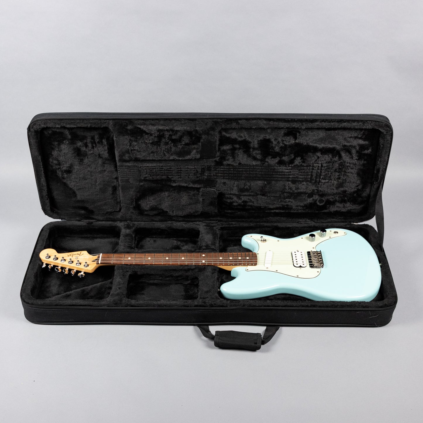 Used Fender Player Duo-Sonic HS, Rosewood Fingerboard, Daphne Blue, w/Case