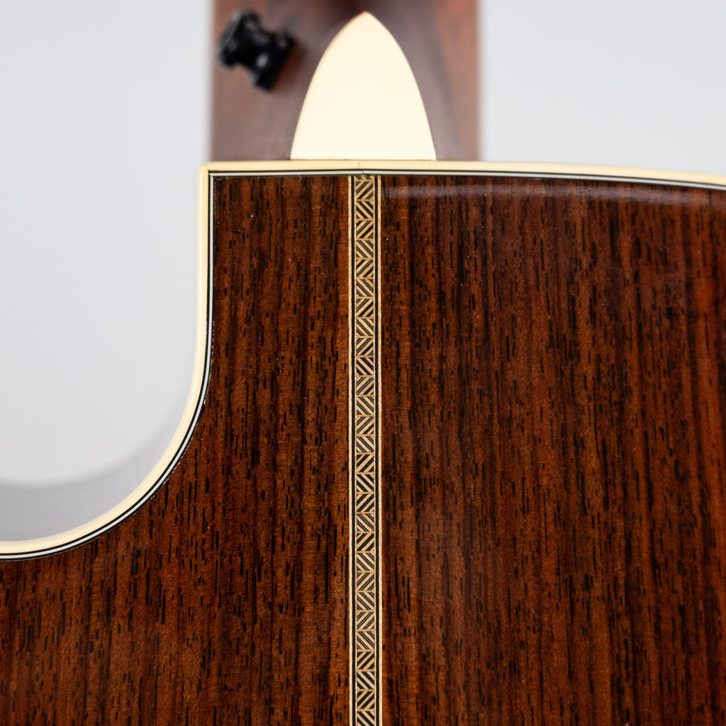 Used Martin HDC-28E w/Case