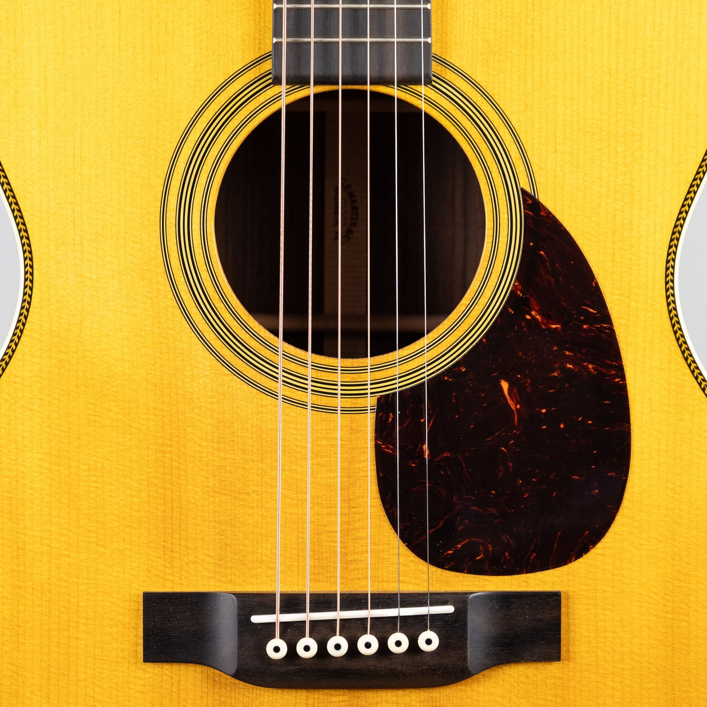 Used Martin OM-28 Acoustic Guitar w/Case