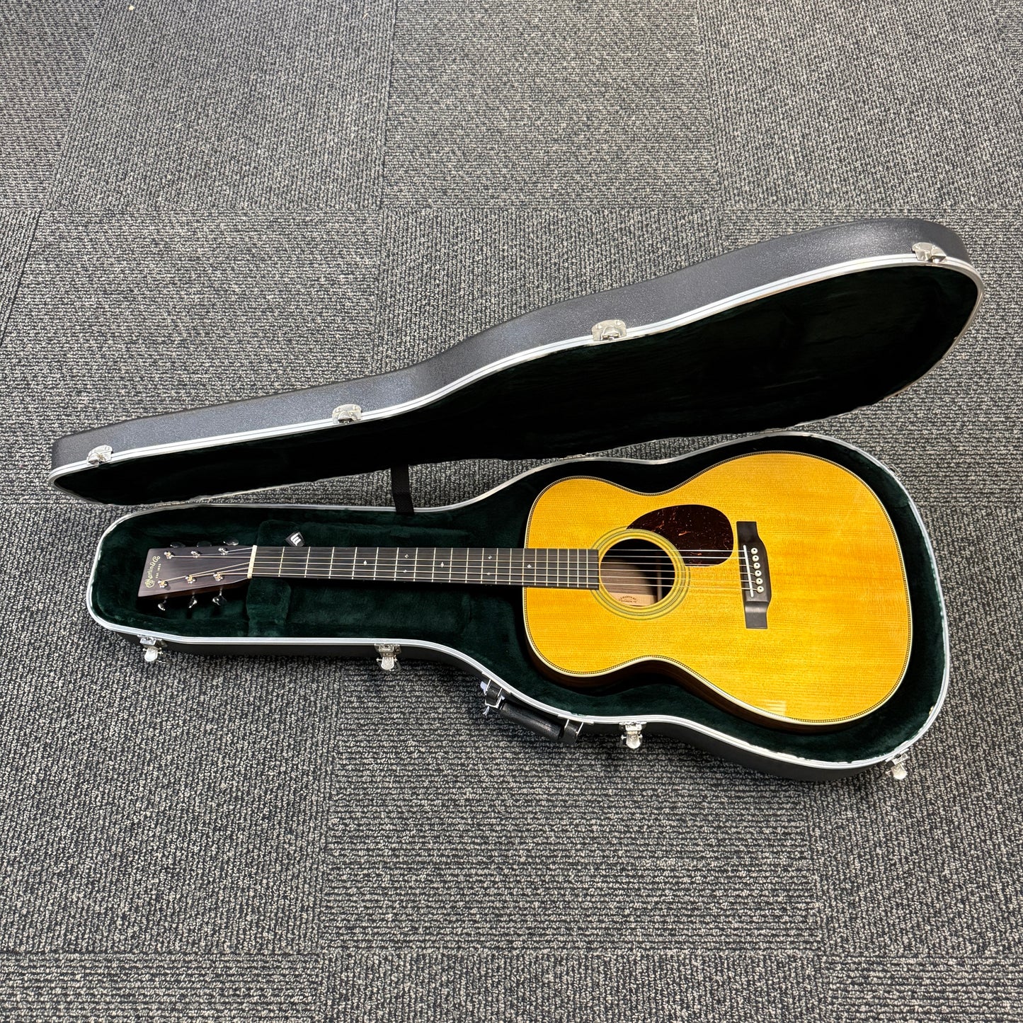 Used Martin OM-28 Acoustic Guitar w/Case