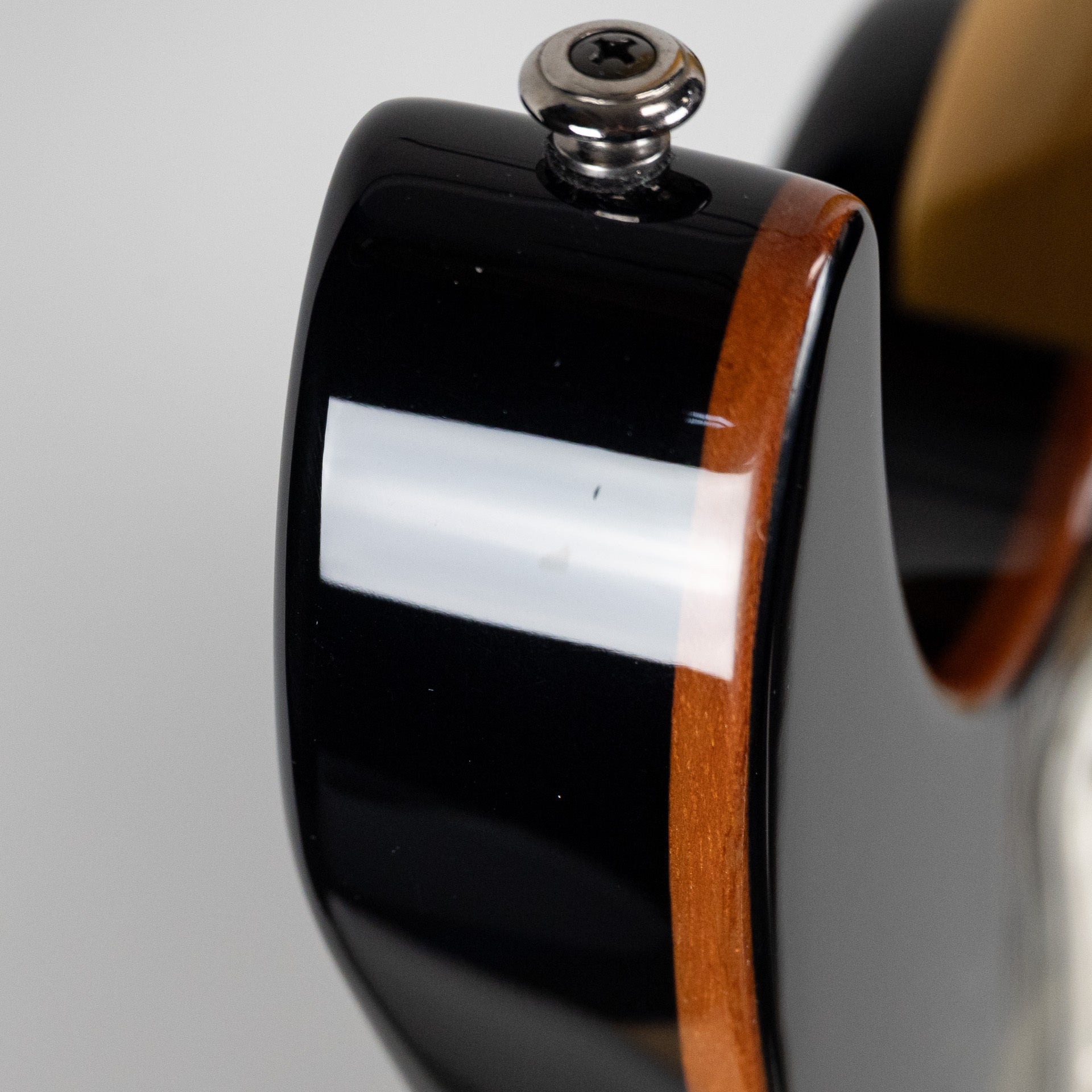 Used Schecter Banshee Extreme-6 Electric Guitar w/Case