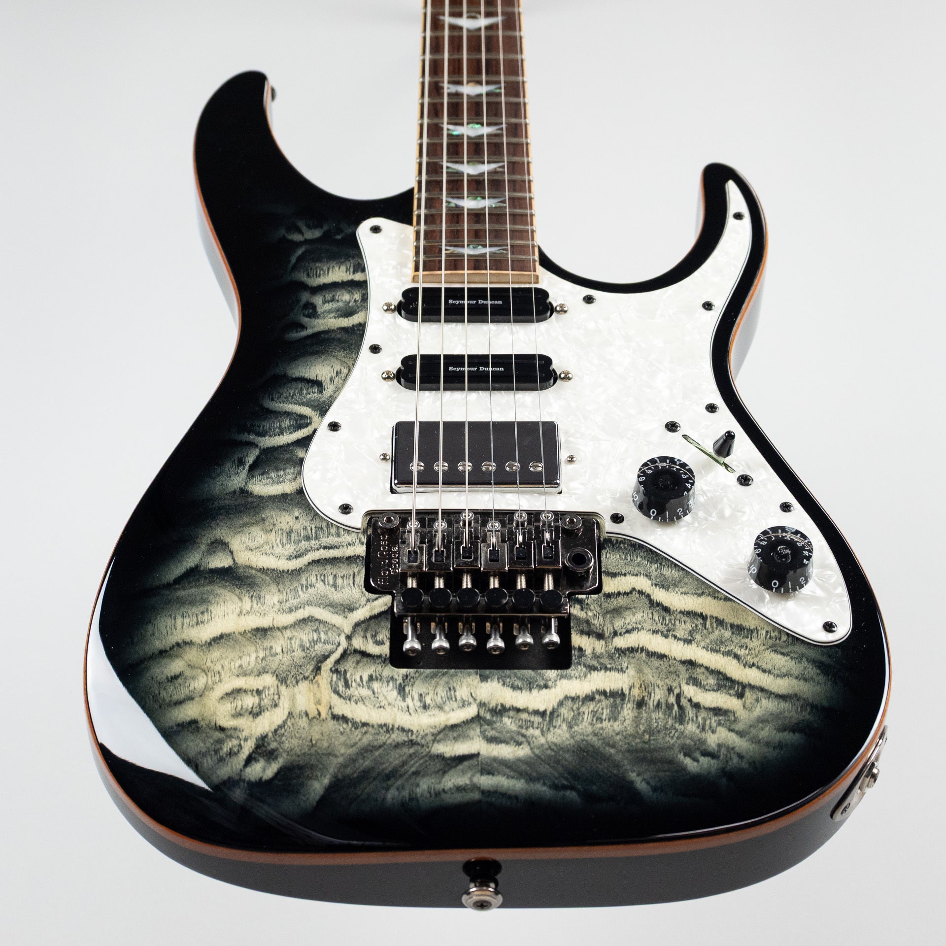 Used Schecter Banshee Extreme-6 Electric Guitar w/Case