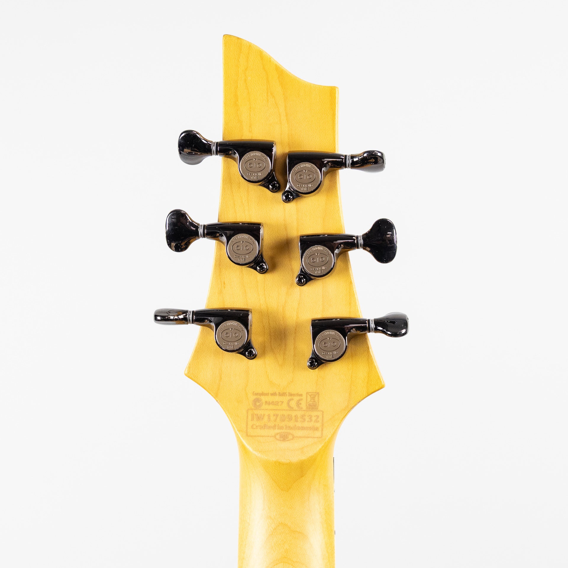 Used Schecter Banshee Extreme-6 Electric Guitar w/Case