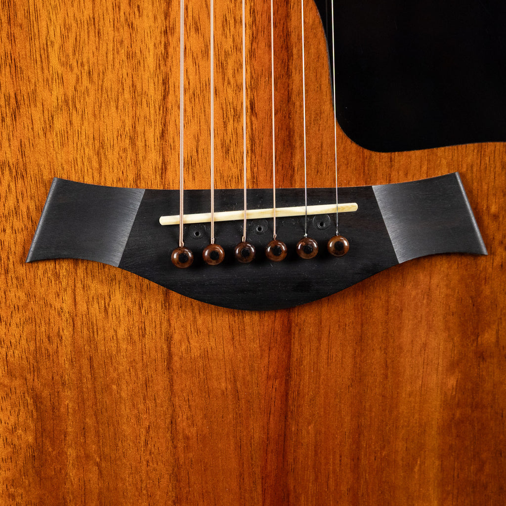 Used Taylor 224ce-K DLX Acoustic Guitar w/Case