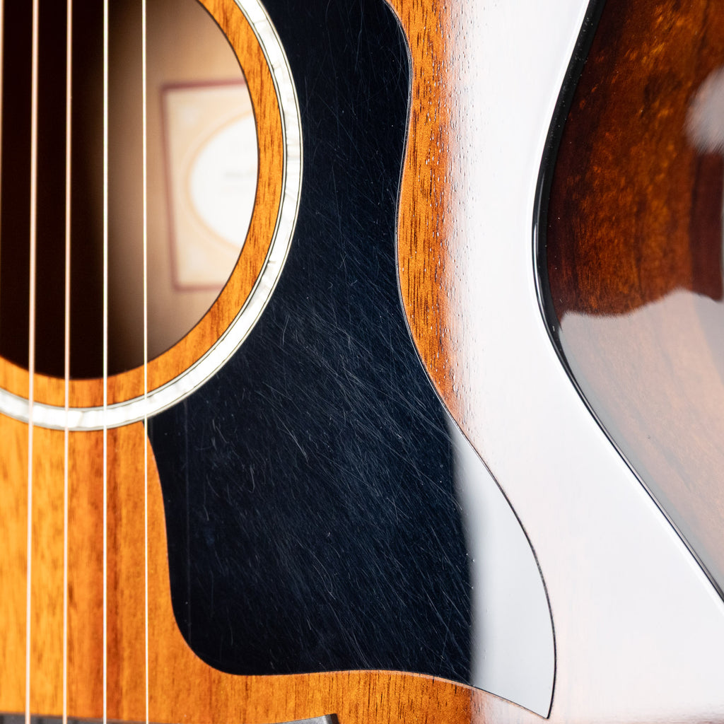 Used Taylor 224ce-K DLX Acoustic Guitar w/Case