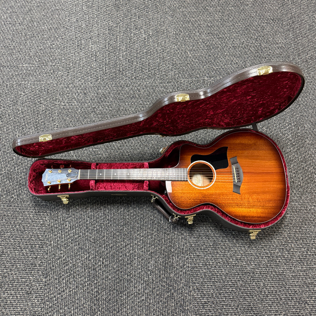 Used Taylor 224ce-K DLX Acoustic Guitar w/Case