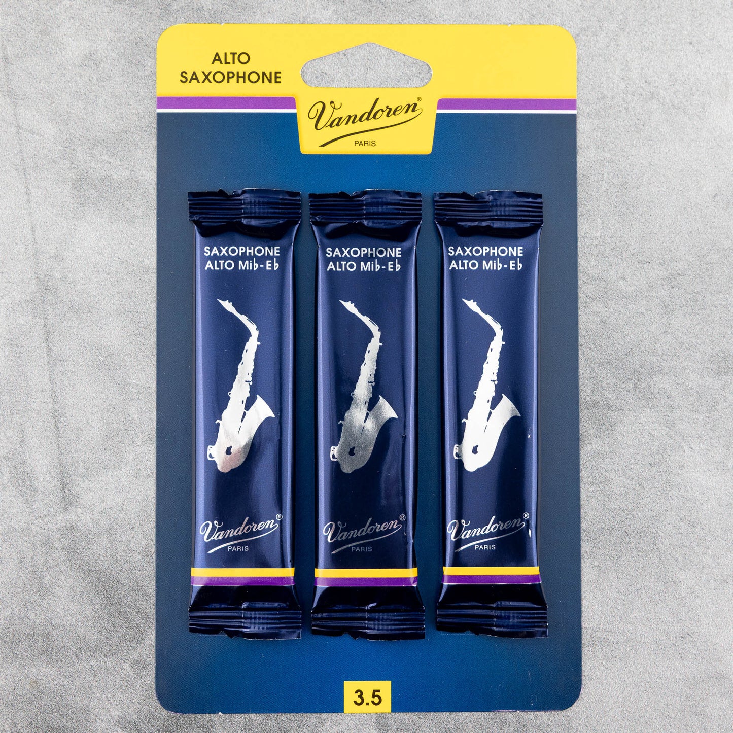 Vandoren 3 Card Traditional Alto Sax Reeds, Strength 3.5