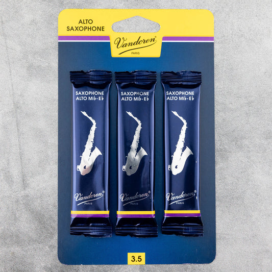 Vandoren 3 Card Traditional Alto Sax Reeds, Strength 3.5