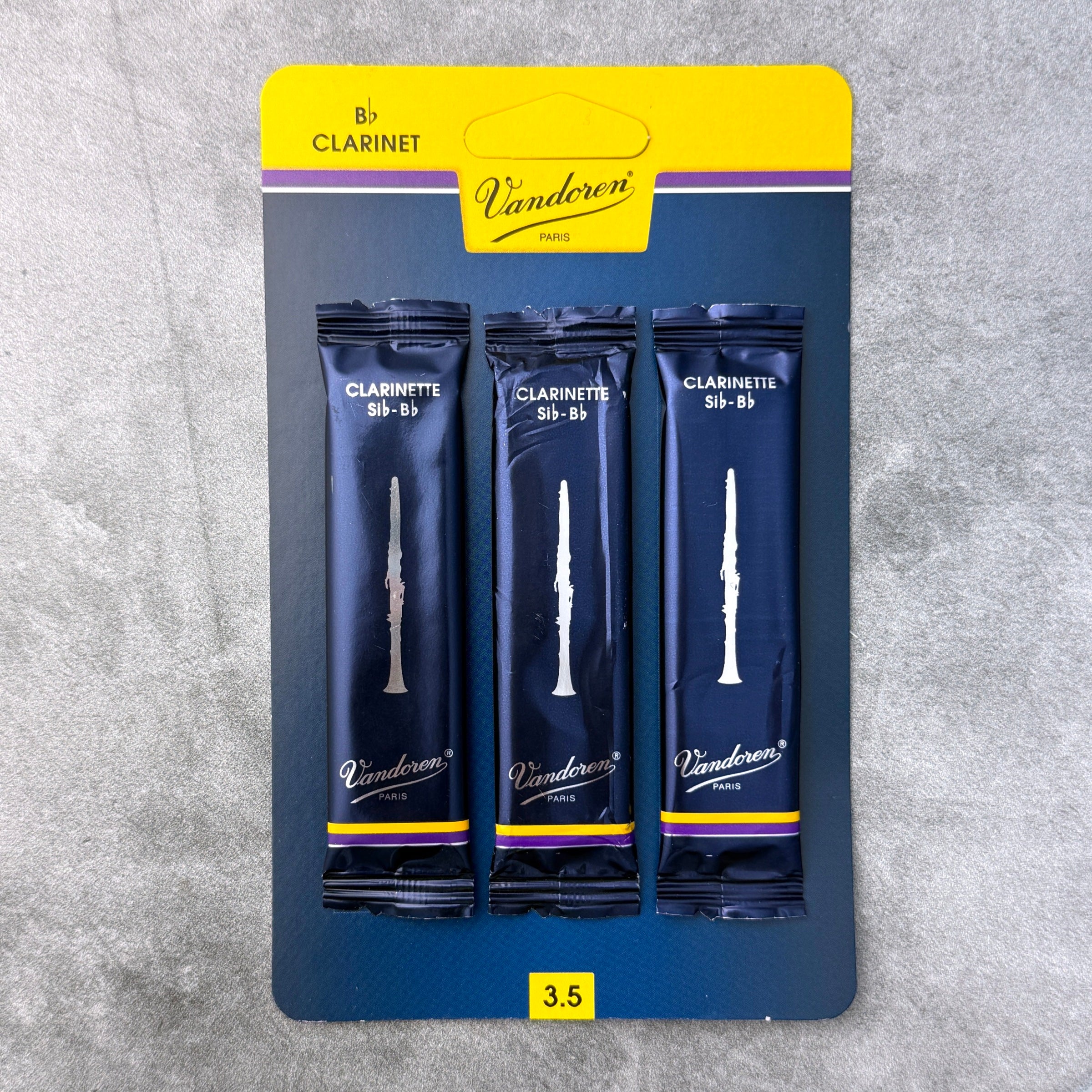 Vandoren 3 Card Traditional Bb Clarinet Reeds, Strength 3.5