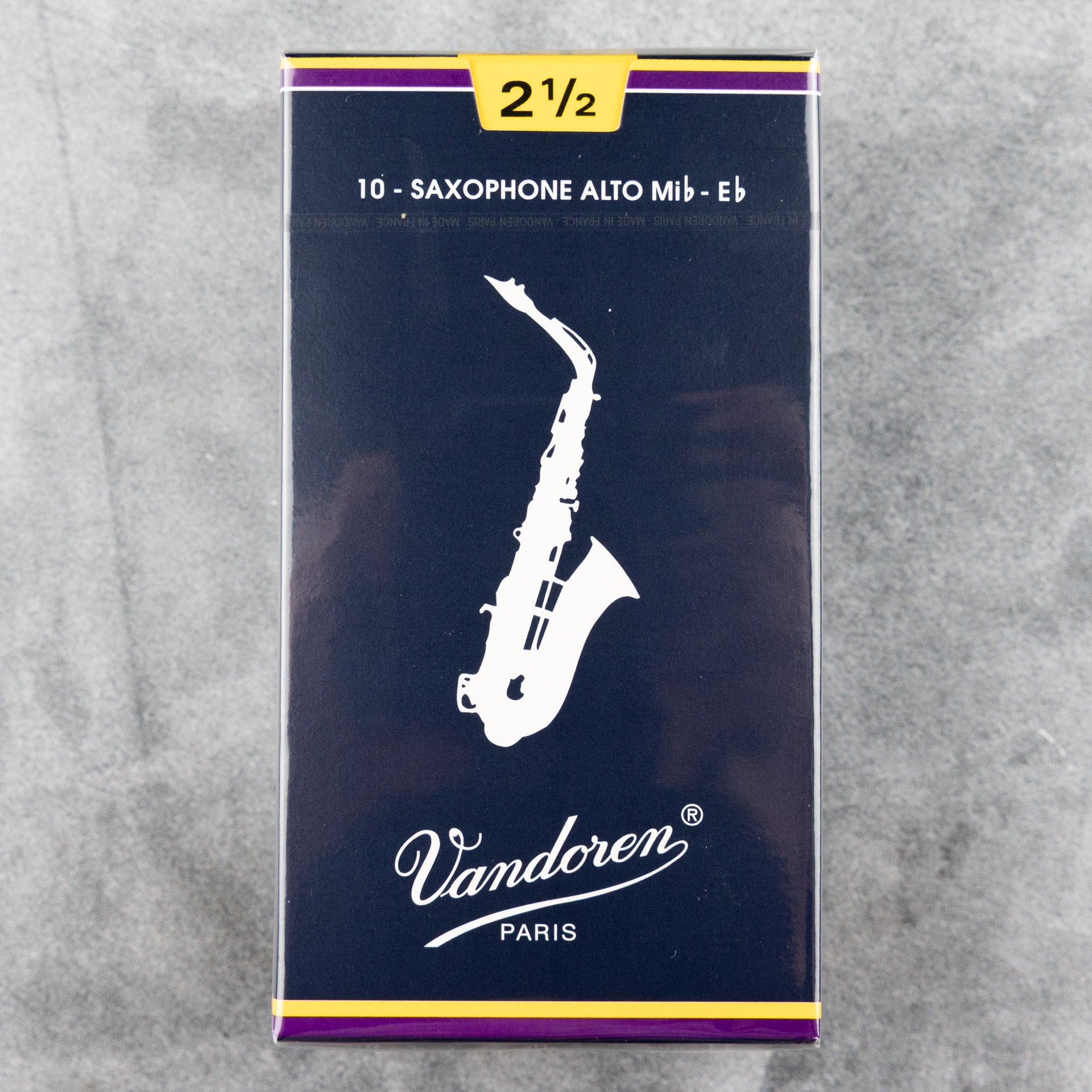 Vandoren Traditional Alto Sax Reeds, 2.5 (10-pack)