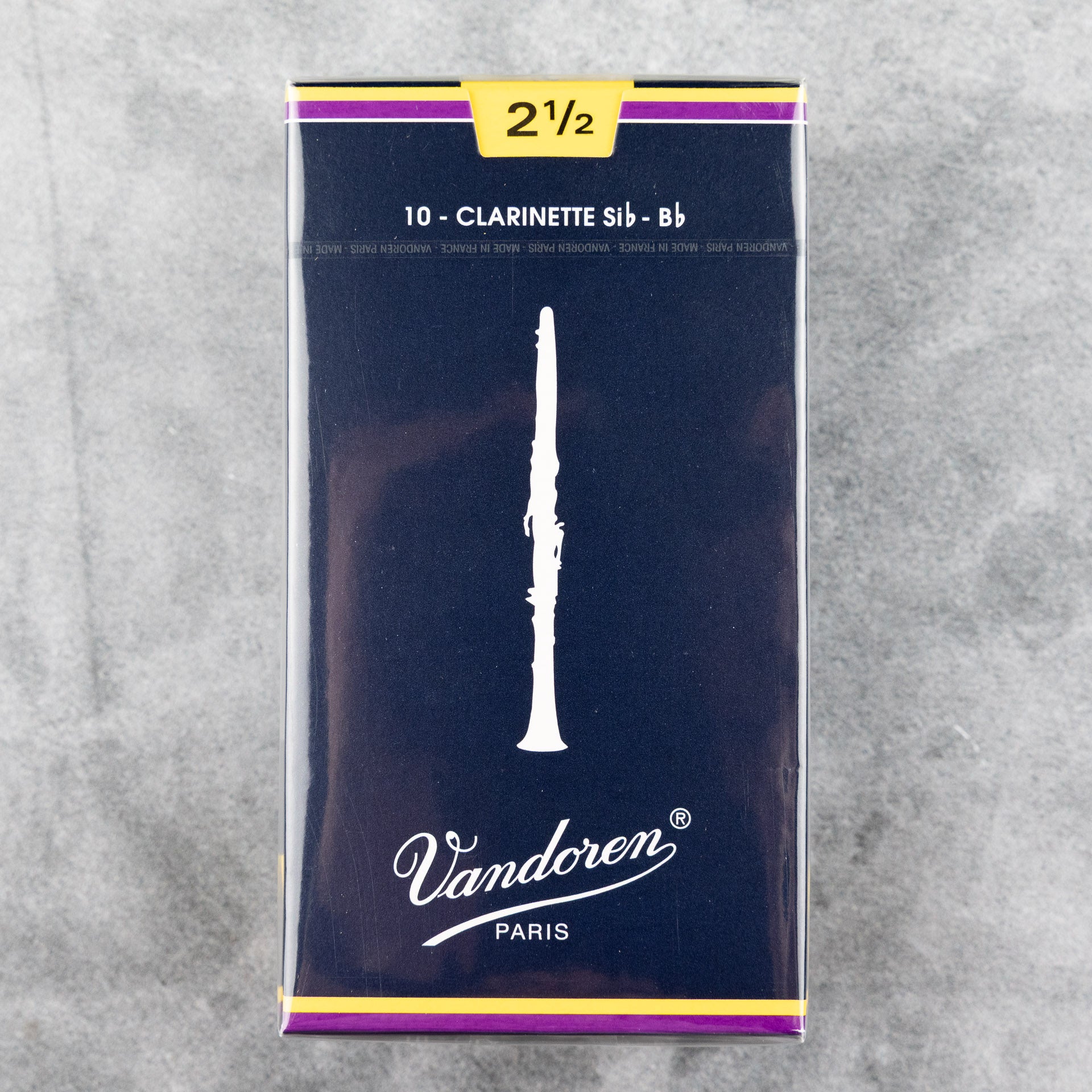 Vandoren Traditional Bb Clarinet Reeds, Strength 2.5 (Box of 10)