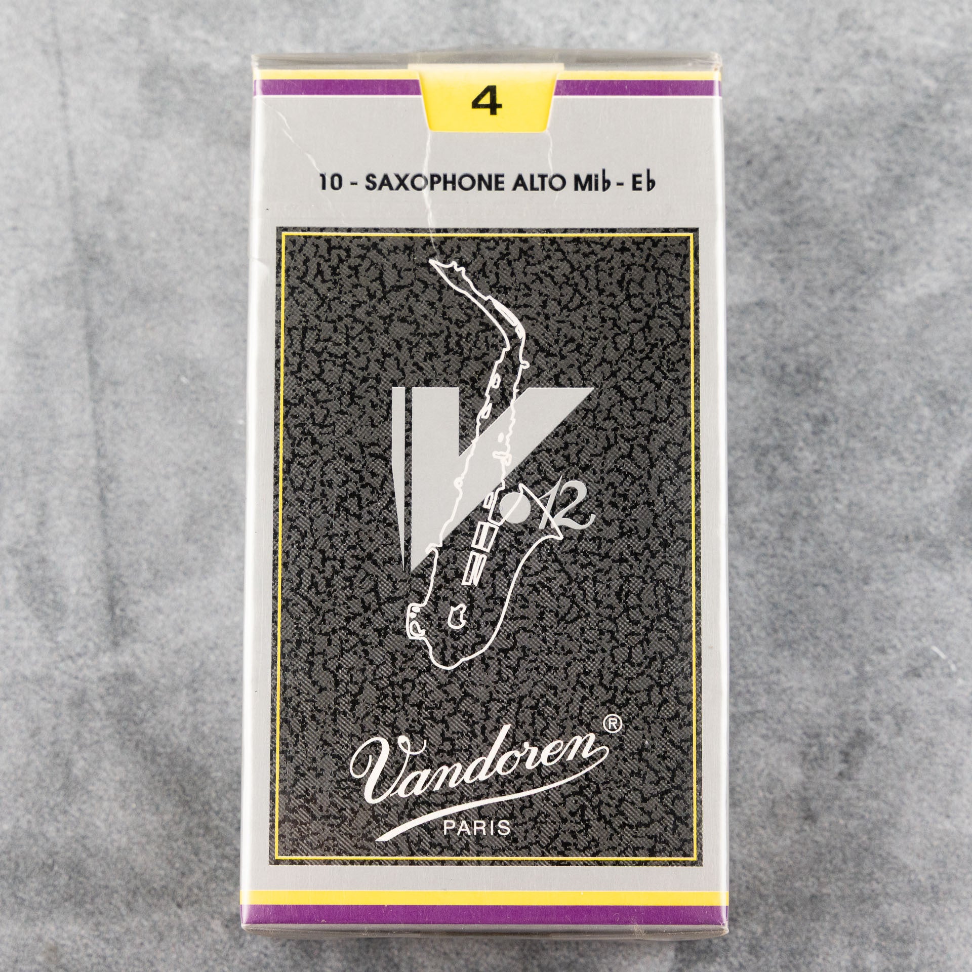 Vandoren V12 Alto Sax Reeds, 4.0 (10-pack)