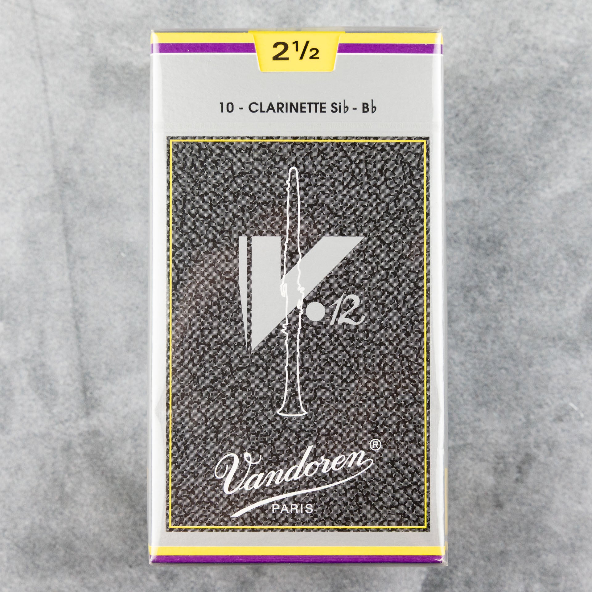 Vandoren V12 Bb Clarinet Reeds, Strength 2.5 (Box of 10)
