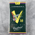 Vandoren V16 Alto Sax Reeds, 2.5 (10-pack)