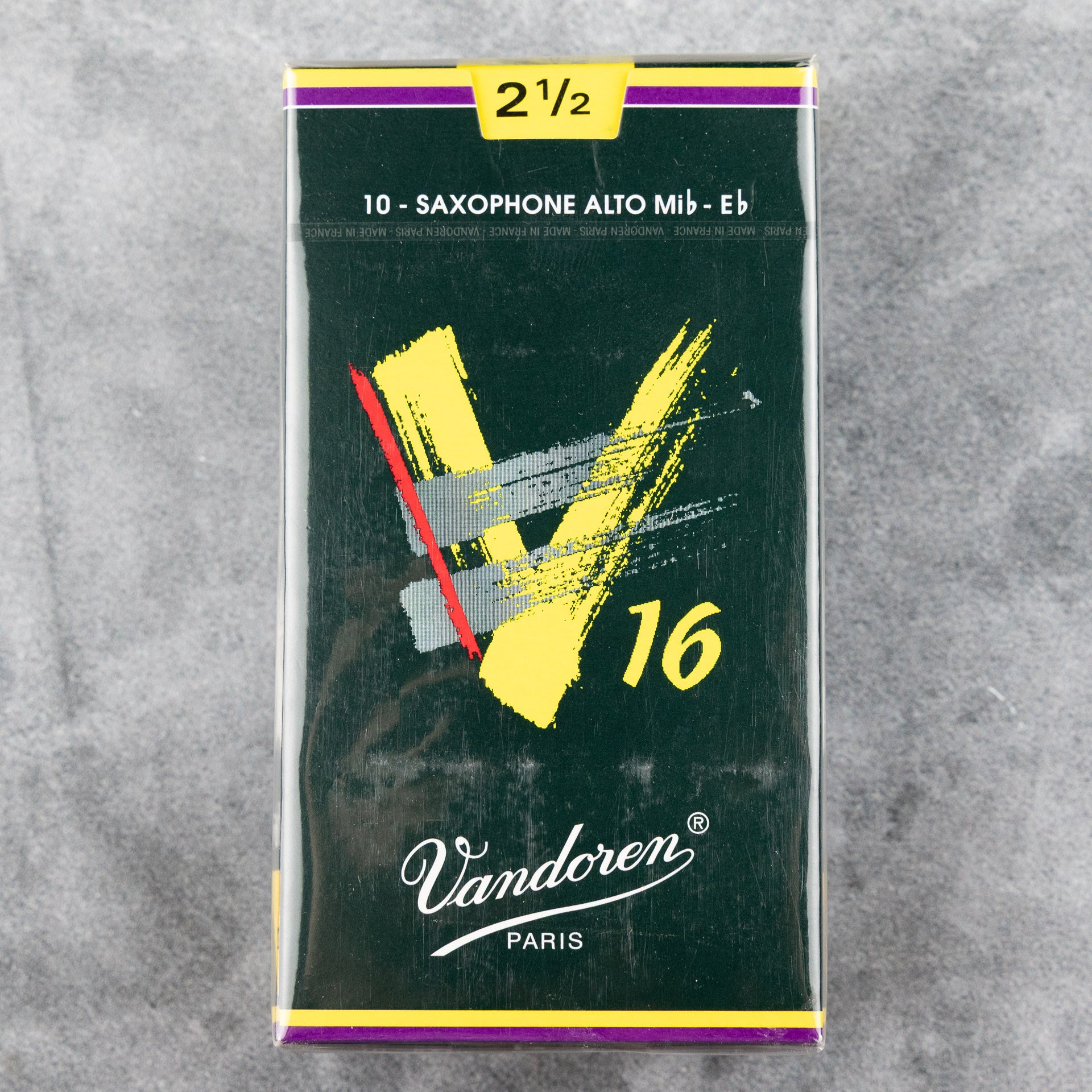 Vandoren V16 Alto Sax Reeds, 2.5 (10-pack)