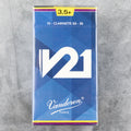 Vandoren V21 Bb Clarinet Reeds, 3.5+ (10-pack)