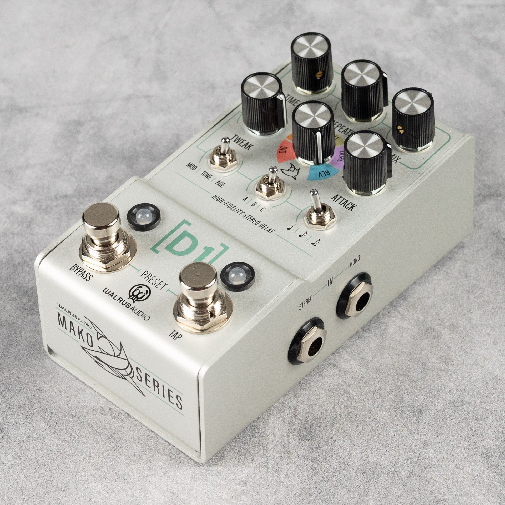 Walrus Audio MAKO Series: D1 High-Fidelity Delay V2