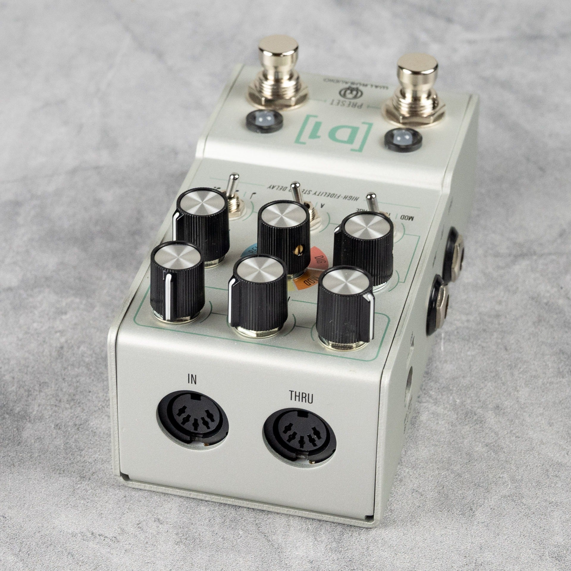 Walrus Audio MAKO Series: D1 High-Fidelity Delay V2