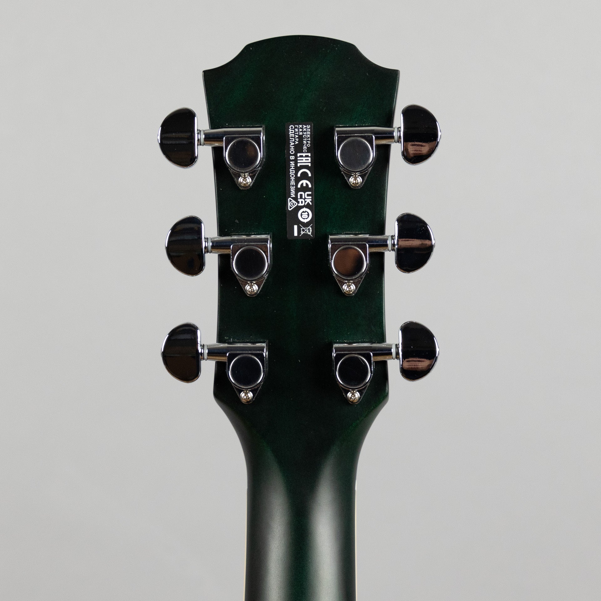 Yamaha APX600 Thinline Cutaway Acoustic Guitar in Oriental Blue Burst