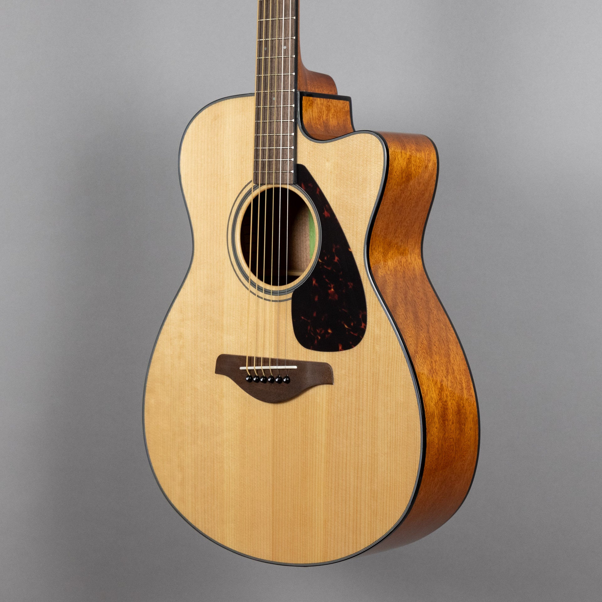 Yamaha FSX800C Acoustic Guitar in Natural