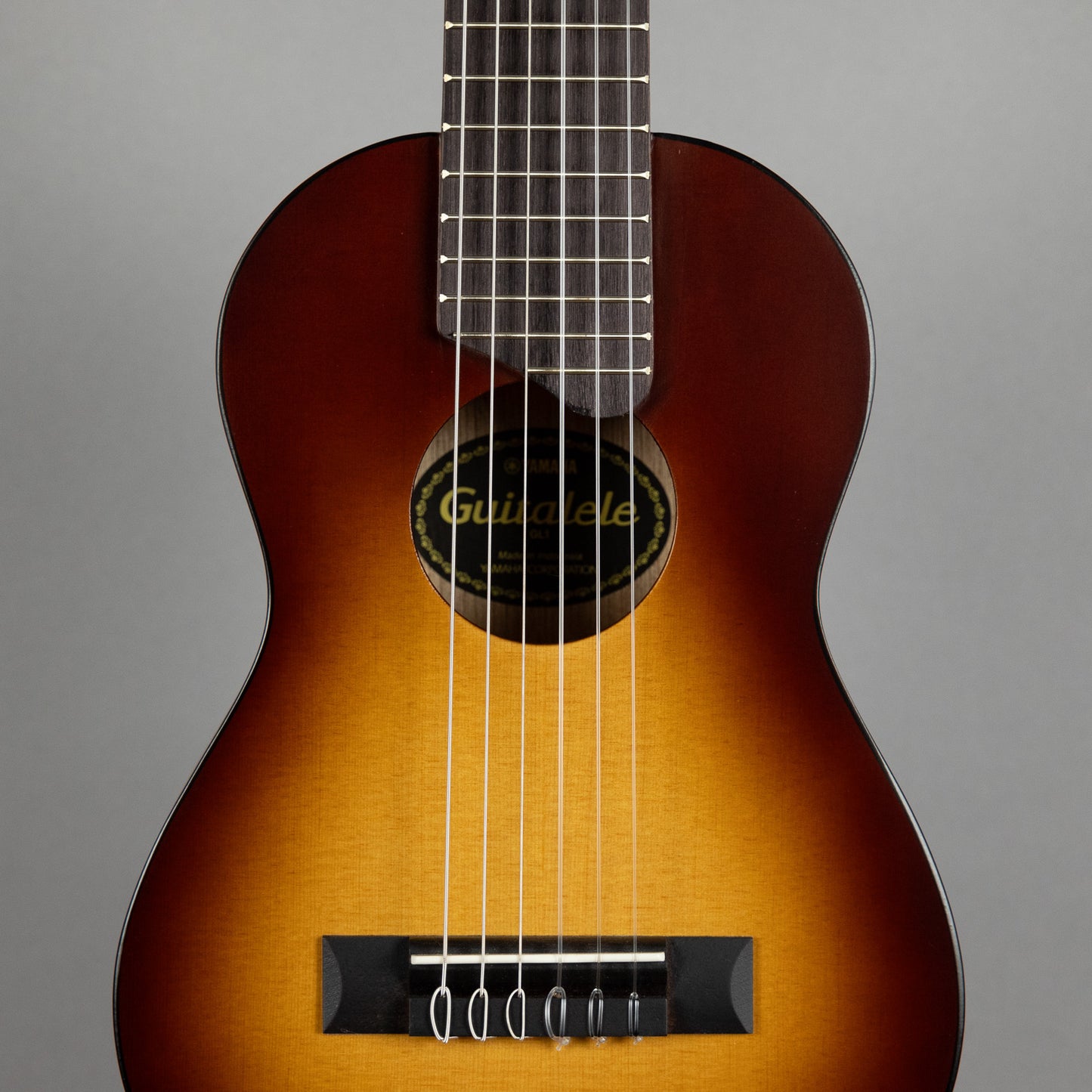 Yamaha GL1TBS Guitalele, Tobacco Sunburst Finish