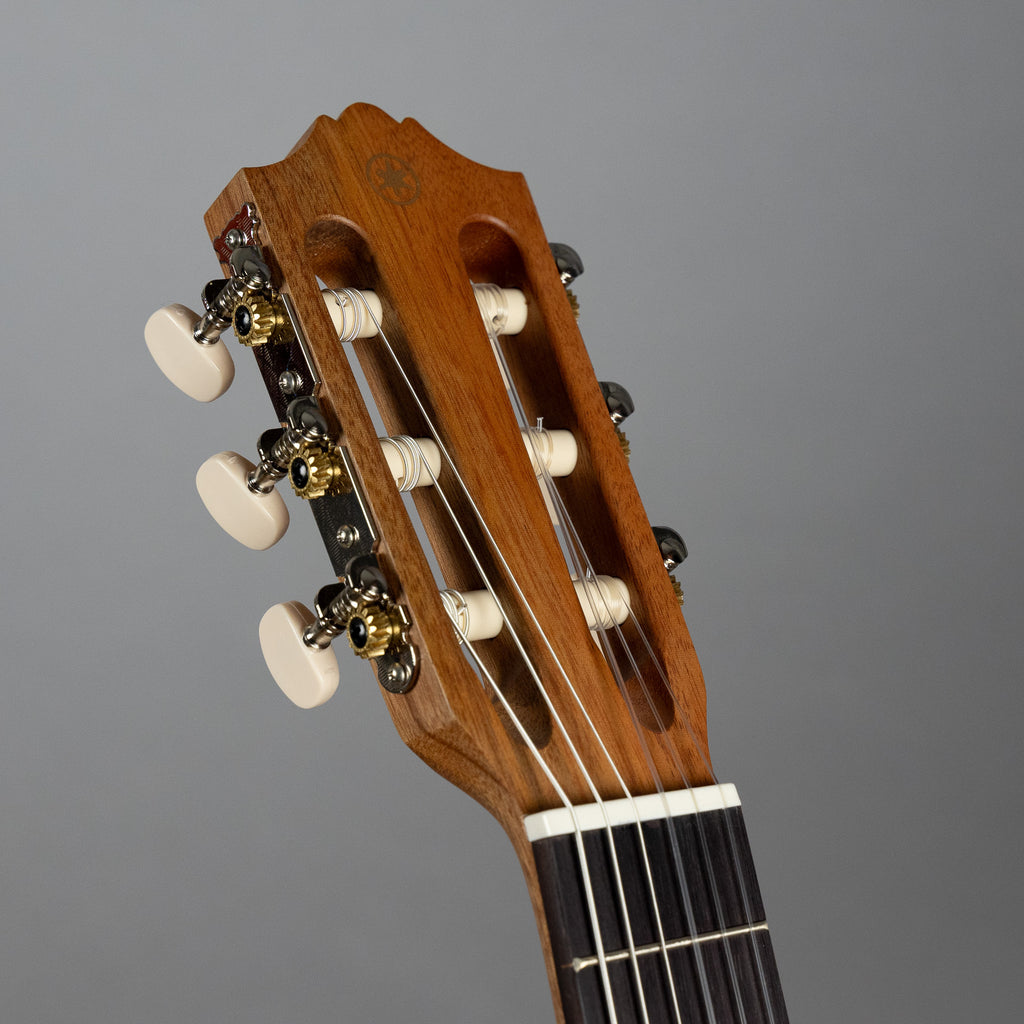 Yamaha GL1TBS Guitalele, Tobacco Sunburst Finish