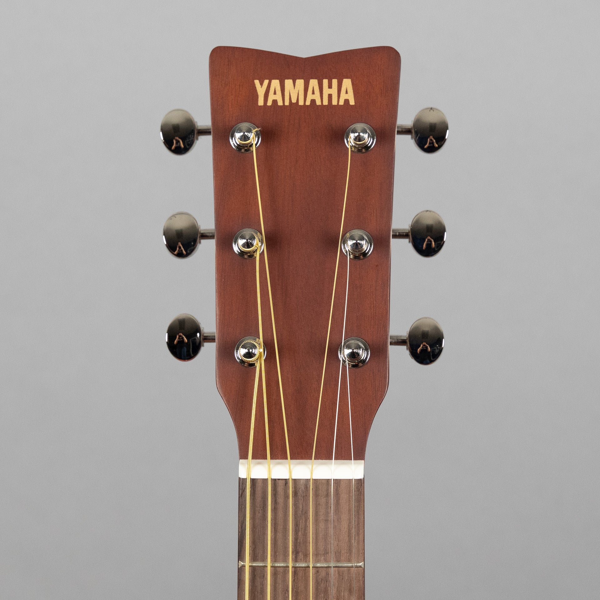 Yamaha JR2 Acoustic Guitar in Tobacco Sunburst – Carlton Music Center