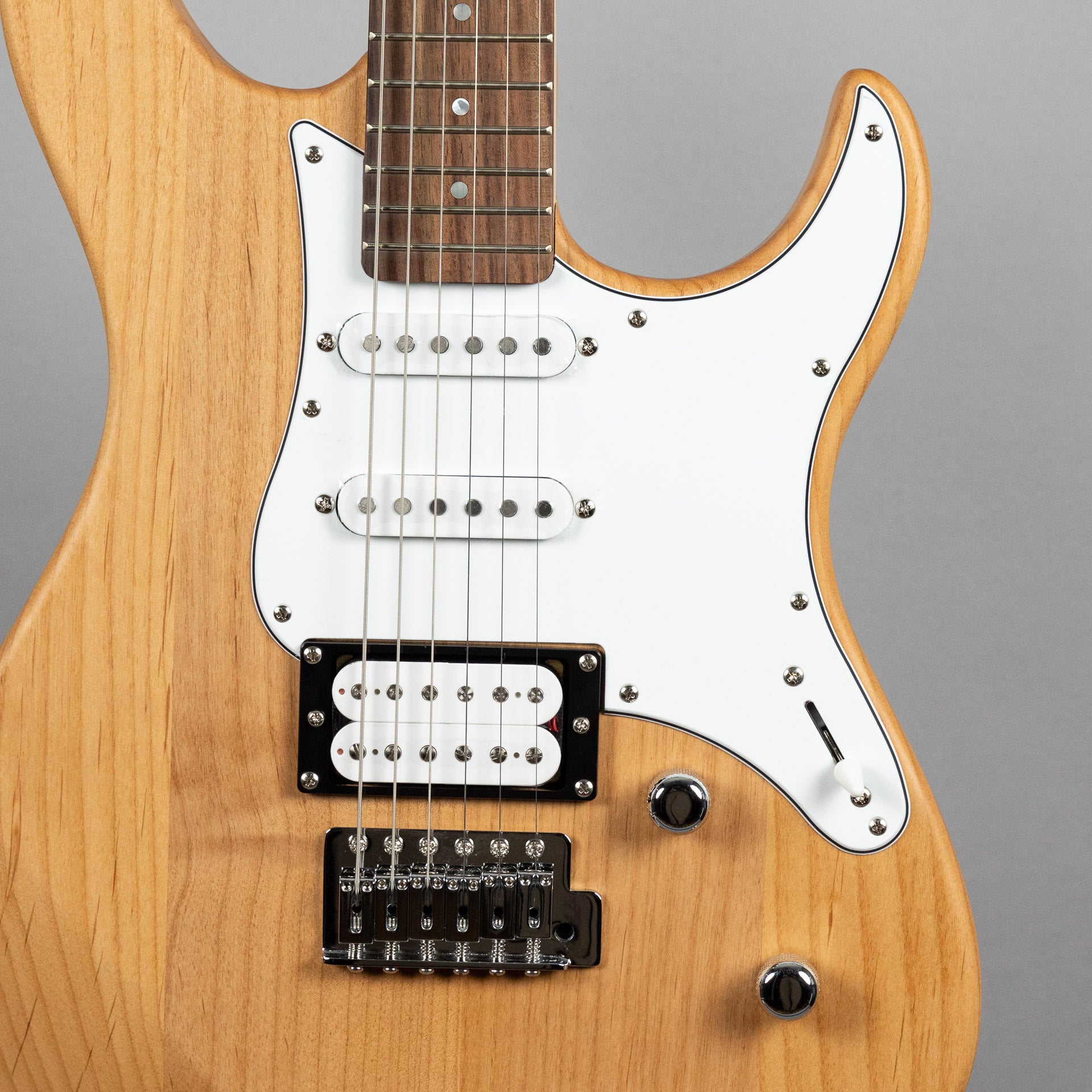 Yamaha PAC112V Pacifica in Yellow Natural Satin